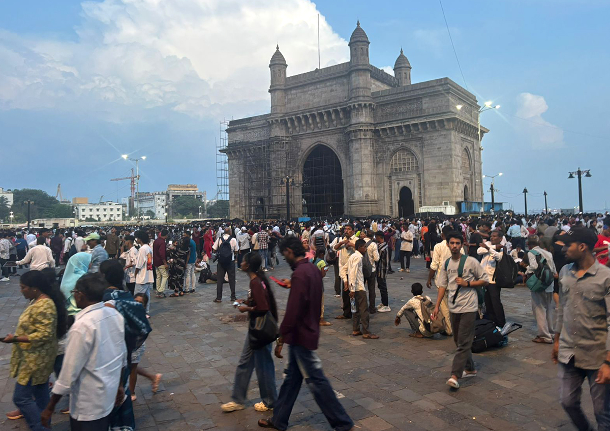 Зачем Макрон едет в Индию